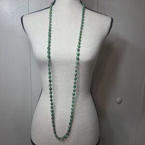 long 52in green carved floral beaded flapper necklace 50s 60s retro celluloid